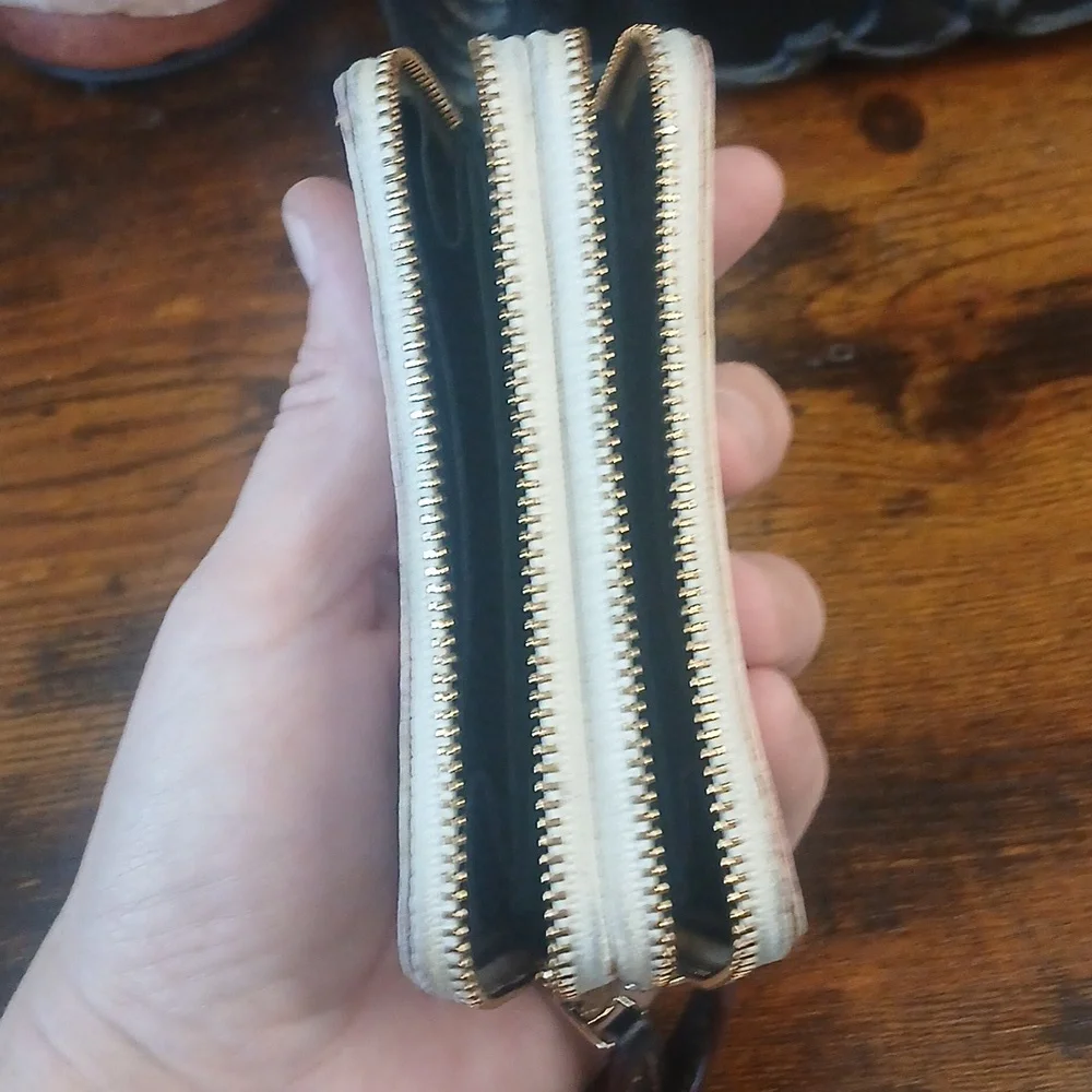 Project Wallet Re Paint Coach Cream and Black Butterfly Wallet - Picture 7 of 9